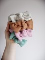 Opaska ciepła zimowa jesienna bawełniana prążkowana wiązana komplet komin czapka hand made ręcznie robiona polska marka dla dziecka dziewczynki chłopca noworodek noworodka na uszka miętowa brudna mięta zielony jasny zieleń pudrowa pastelowa