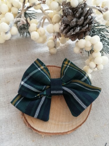 ręcznie robiona hand made Kokarda kokardka spinka do włosów opaska bezuciskowa dla dzieci niemowląt noworodek  noworodka ozdoba do włosów akcesoria do włosów  krata kratka biały zielony zgniła zieleń butelkowa świąteczna