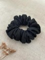 ręcznie robiona hand made polska marka gumka gumeczka scrunchie skranczi frotka gruba gumka materiałowa naturalna do koka ozdoba akcesoria kokarda kokardka spinka do włosów opaska bezuciskowa mama córka jedwabna satynowa lniana czarna
