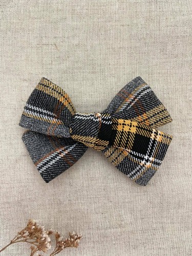 ręcznie robiona hand made Kokarda kokardka spinka do włosów opaska bezuciskowa dla dzieci niemowląt noworodek  noworodka ozdoba do włosów akcesoria do włosów kratka krata szara grafitowa świąteczna czarna miodowy