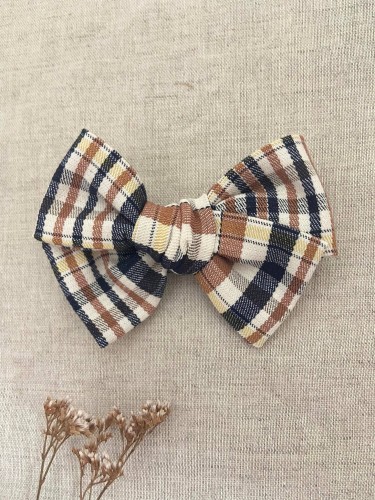 ręcznie robiona hand made Kokarda kokardka spinka do włosów opaska bezuciskowa dla dzieci niemowląt noworodek  noworodka ozdoba do włosów akcesoria do włosów  brązowa bursztynowa karmel toffi brunatny orzechowy cynamonowa karmelowa lniana