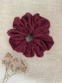ręcznie robiona hand made polska marka gumka gumeczka scrunchie skranczi frotka gruba gumka materiałowa do koka ozdoba akcesoria kokarda kokardka spinka do włosów opaska bezuciskowa mama córka jedwabna satynowa lniana bordowa bordo