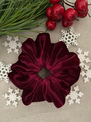 ręcznie robiona hand made polska marka gumka gumeczka scrunchie skranczi frotka gruba gumka materiałowa naturalna do koka ozdoba akcesoria kokarda kokardka spinka do włosów opaska bezuciskowa mama córka jedwabna satynowa lniana
   aksamitna bordowa