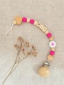 ręcznie robiona hand made dla dzieci niemowląt noworodek  noworodka ozdoba zawieszka do smoczka gryzaka przywieszka spersonalizowana z imieniem personalizowania imię dziecka naturalna drewno drewniana różowa biała pudrowa   fuksja