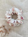 ręcznie robiona hand made polska marka gumka gumeczka scrunchie skranczi frotka gruba gumka materiałowa naturalna do koka ozdoba akcesoria kokarda kokardka spinka do włosów opaska bezuciskowa mama córka jedwabna satynowa lniana kremowa róże złota